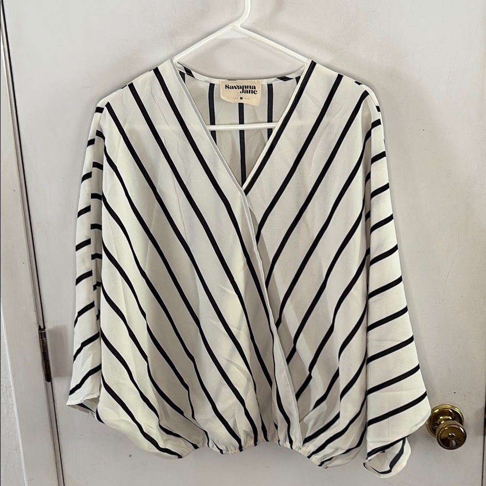 Savanna Jane white black striped faux wrap blouse batwing sleeves Size Medium